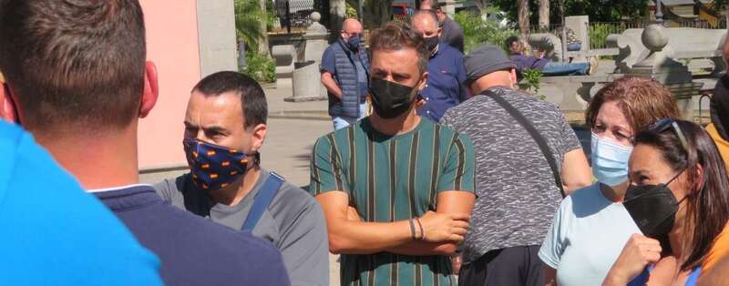 El concejal Juan Antonio Peña fue el único edil de la oposición que estuvo este lunes al lado de los trabajadores de Lude/TA.